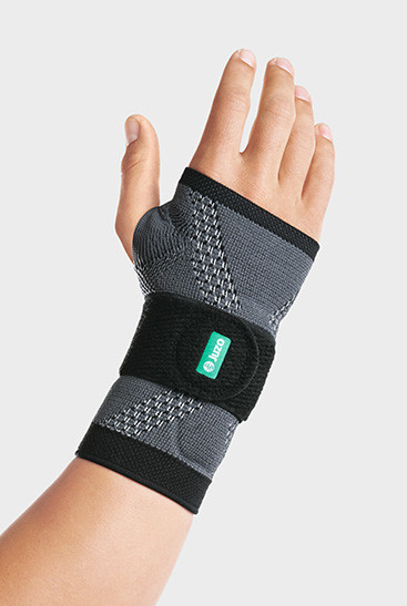 JuzoFlex Manu Xtra Anthracite Hand with JuzoFlex Manu Xtra in colour Anthracite