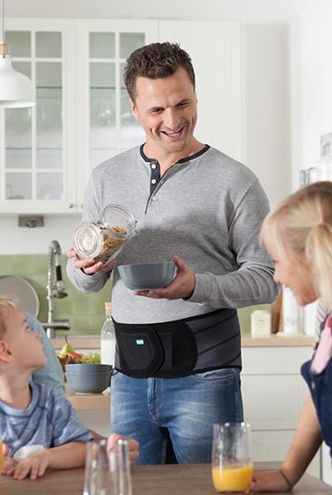 Lifestyle Image Man wearing JuzoPro Lumbal Xtec Light
