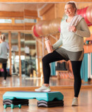 Woman wearing Juczo Classic Seamless Legin