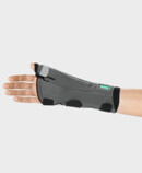 Palmar Xtec Rhizo - palm Right arm with Palmar Xtec Rhizo wrist orthosis – view of palm